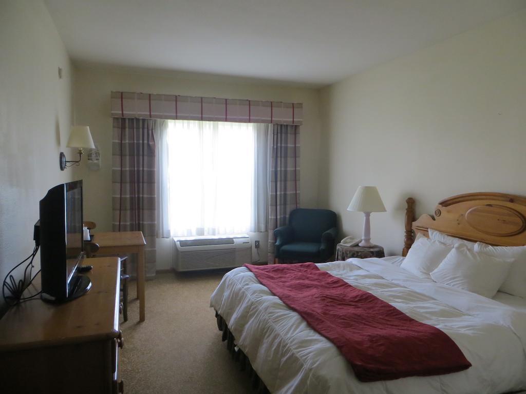 Baymont By Wyndham Waunakee Room photo